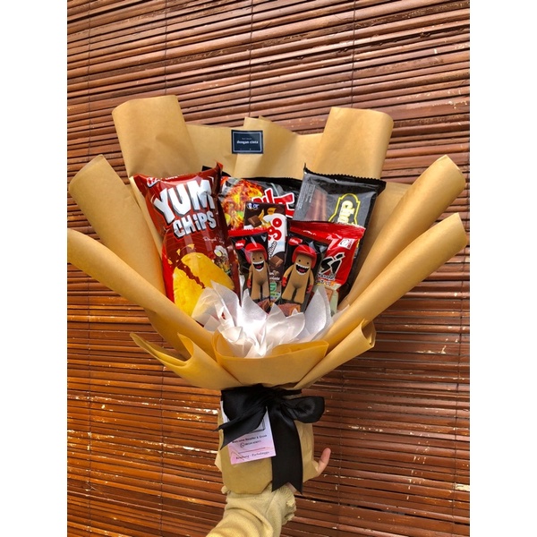 

(A9) BUCKET SNACK/BUKET CHIKI/BOUQUET MAKANAN RINGAN KADO HADIAH WISUDA (INCLUDE GREETING CARD+PACKING DUS AMAN)