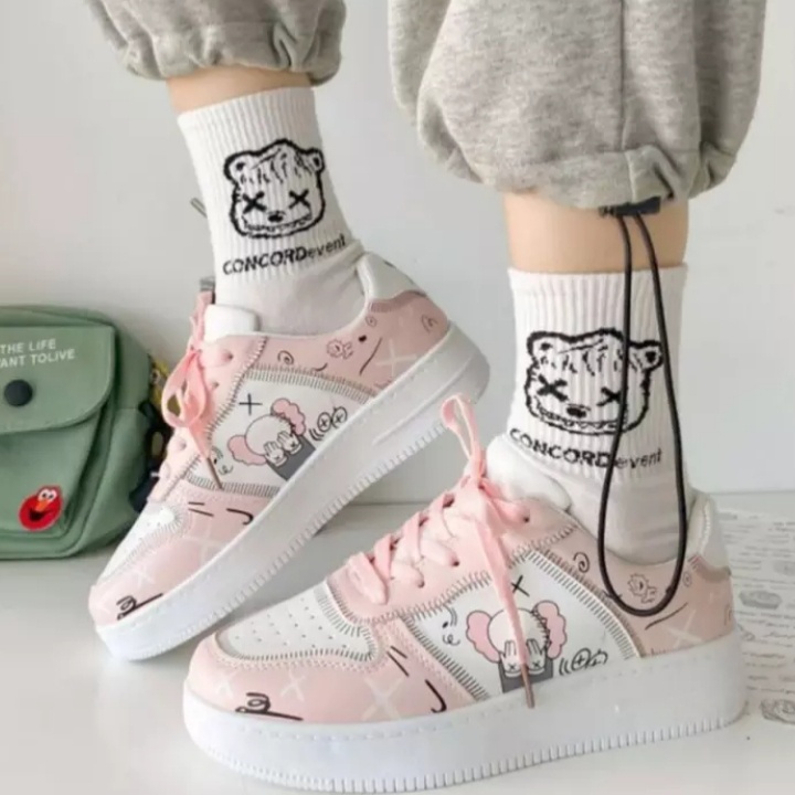 Jual Sepatu Sneakers Kawai Anime Fashion Wanita Kasual Bergambar Lucu