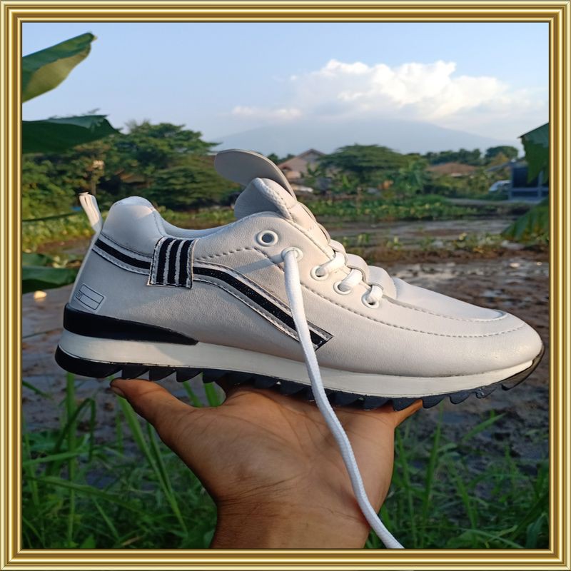 SEPATU BOOT (MG PUTIH) - Putih 36