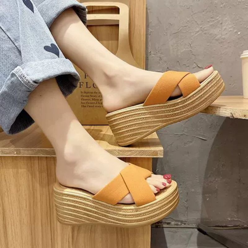 DDS1010 Sendal Wanita Wedges Spon Sandal Wedges Wanita Casual