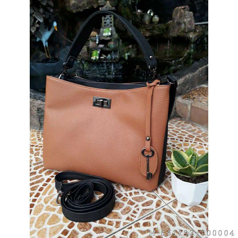 TAS SELEMPANG WANITA PAPIRUT ENTER KULIT JERUK VULF-3300Variasi： Tote pv merah, Tote pv pink, Tote p