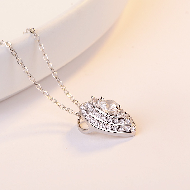 [Ready Stock]Fashion Micro Inlay Full Diamond Pendant Plated Pure Necklace