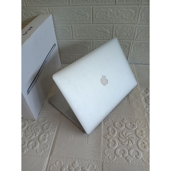 MACBOOK PRO 15 RETINA CORE I7 8GB SSD 256GB DUAL VGA NVIDIA LIKE NEW FULLSET