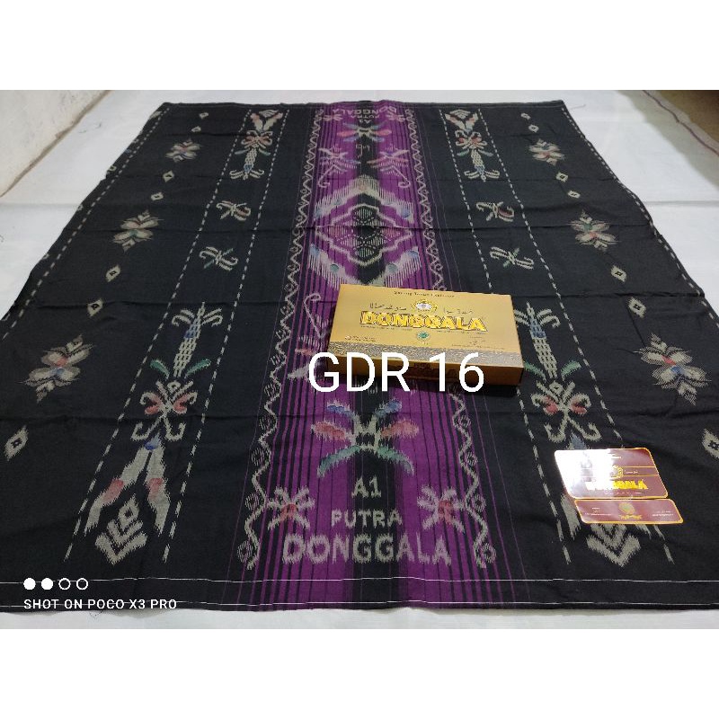 Sarung PUTRA DONGGALA Katun Hitam Gradasi Colet 3D