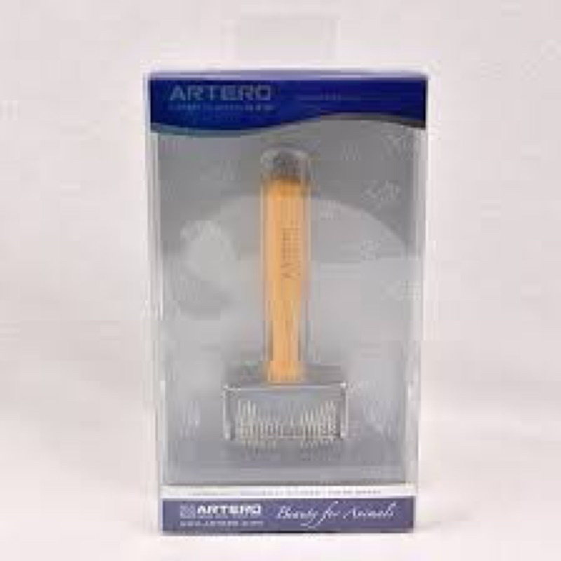 ARTERO wooden slicker xtra small , super soft. sisir pengurai bulu.