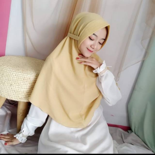 BERGO MARYAM PET TALI DIAMOND