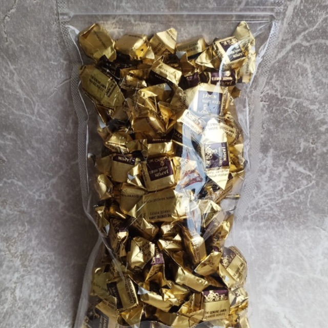 

PERMEN GINGSENG KOPI HOPJES NOUGAT DURIAN DAN KELAPA BERAT 500GR