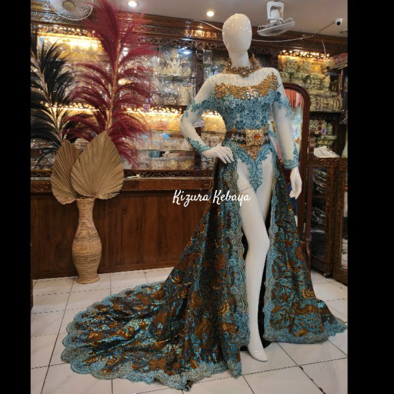 Kebaya Slim Pengantin Batik