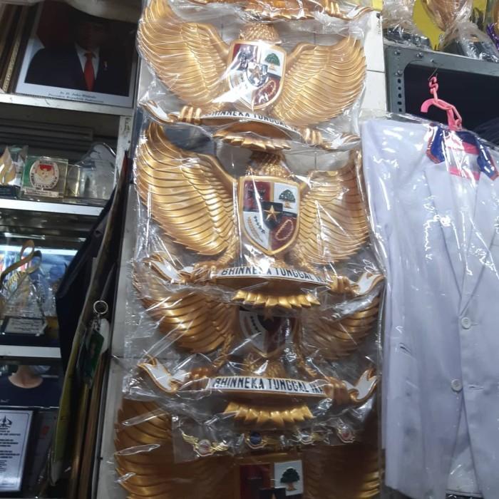 

Patung Garuda Pancasila Fiber 50Cm 064