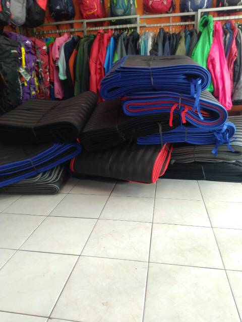 Matras Spon / Matras Hitam 60 × 190 / matras outdoor