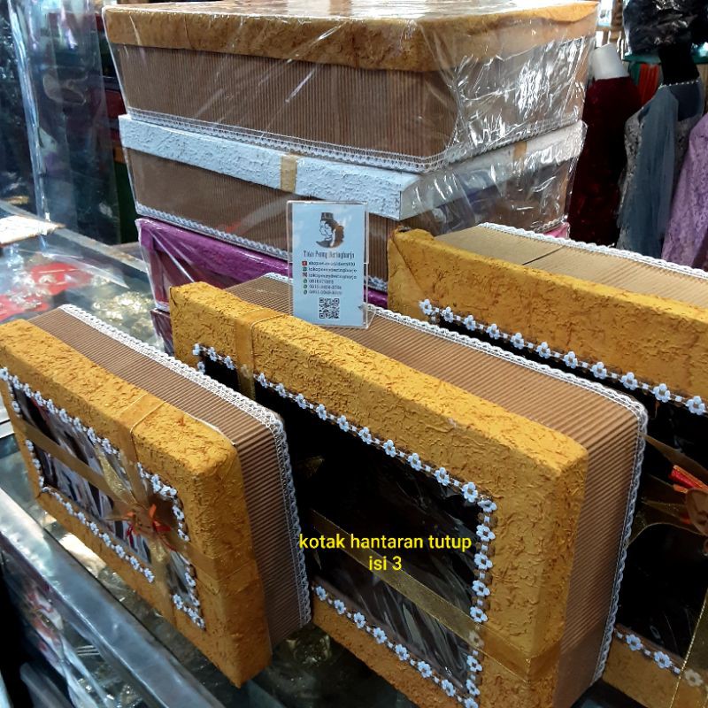 

Kotak Hantaran Tutup