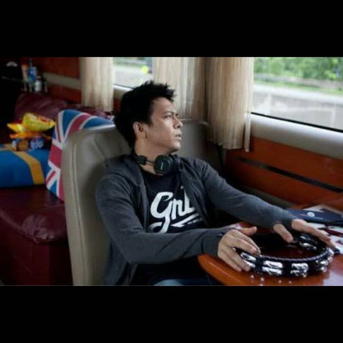 ( original ) sweater rajut ariel abu tua merk greenlight / jaket ariel