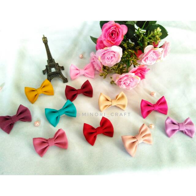 

Bross pita ukrn 4 cm harga tercantum untuk 3pcs ya....10rb dapet 3 pcs