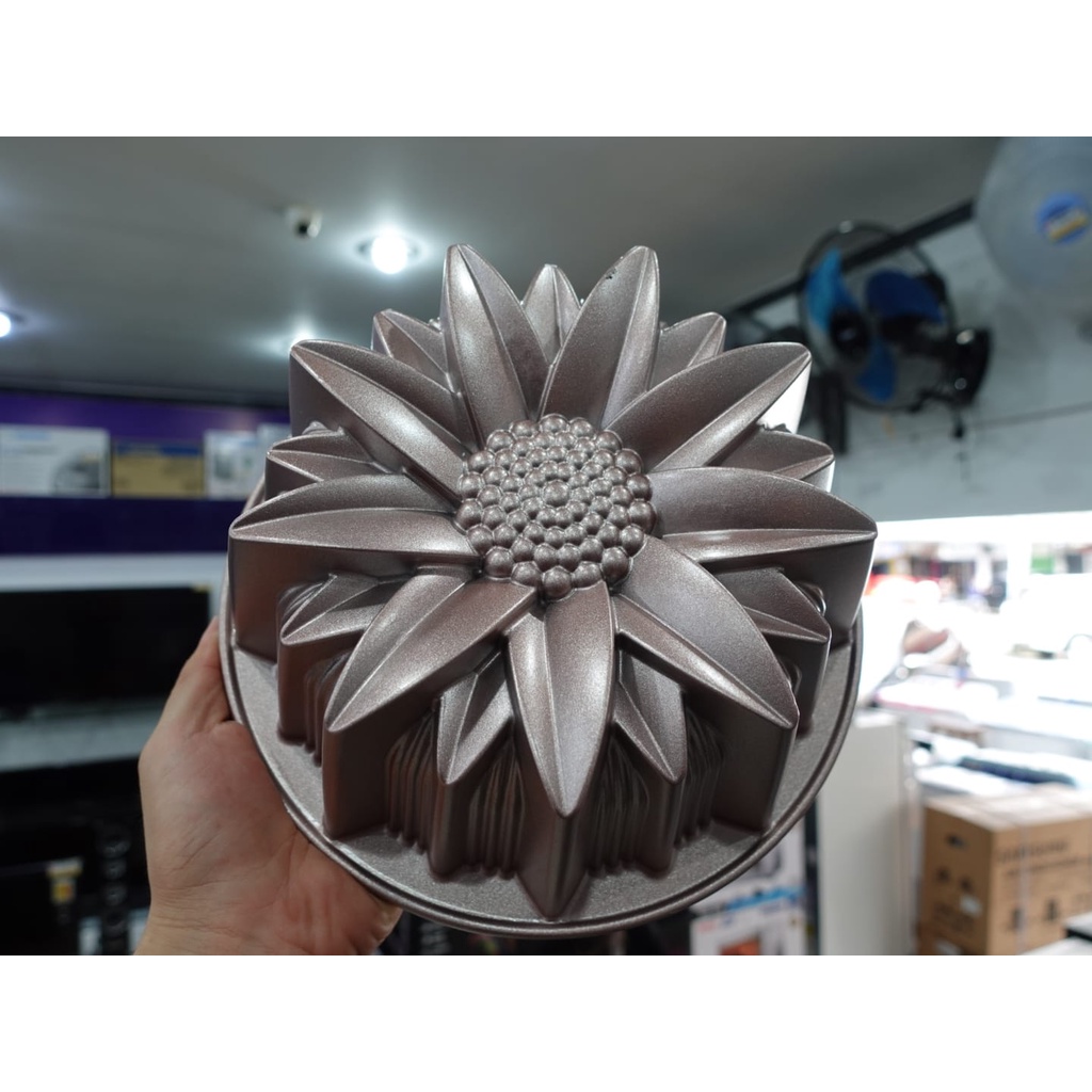 Stein Daisy Baking Pan Anti Lengket Ukuran 24cm