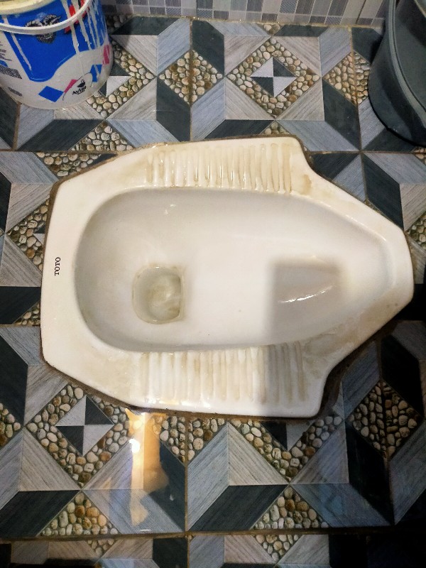 Gaspol Penghilang Dan Pembersih Kerak Toilet Kamar Mandi