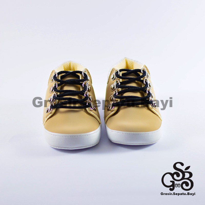 sepatu bayi baby shoes prewalker laki laki umur 2 sampai 14 bulan model edgy tali warna krem