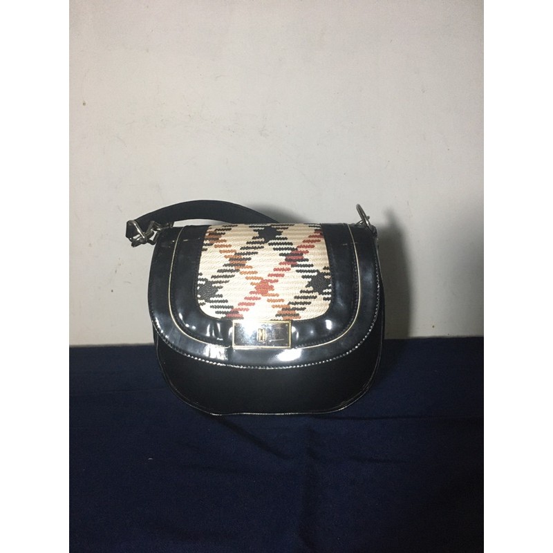 Preloved Tas brand Daks