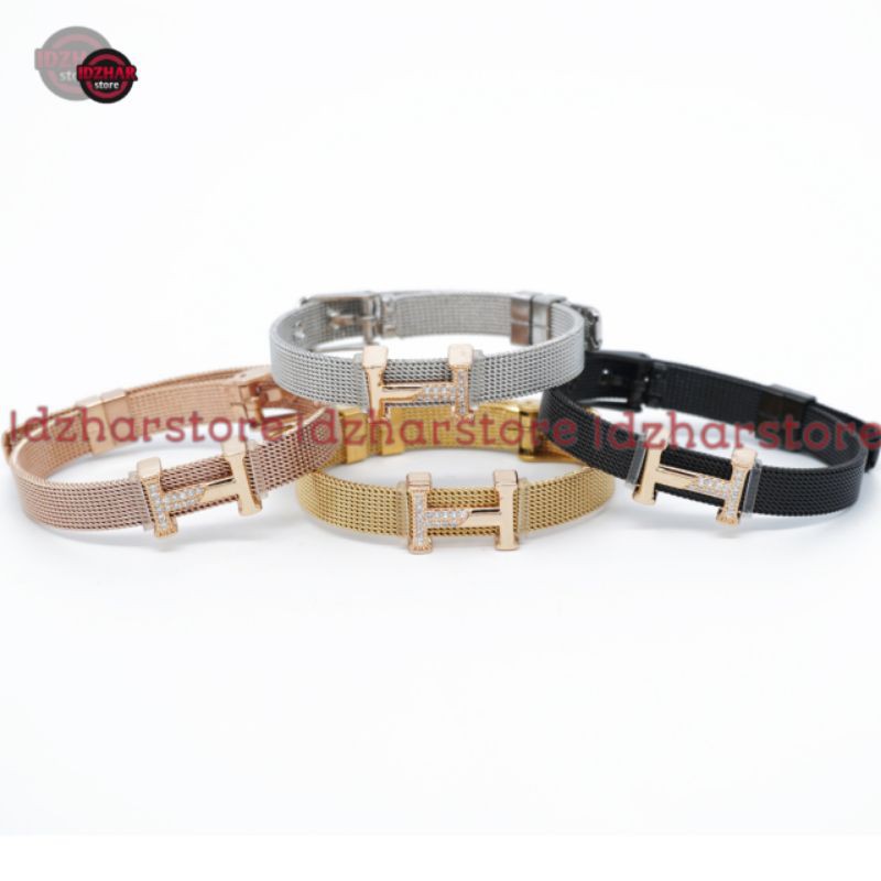 Gelang Gesper Titanium dengan Liontin