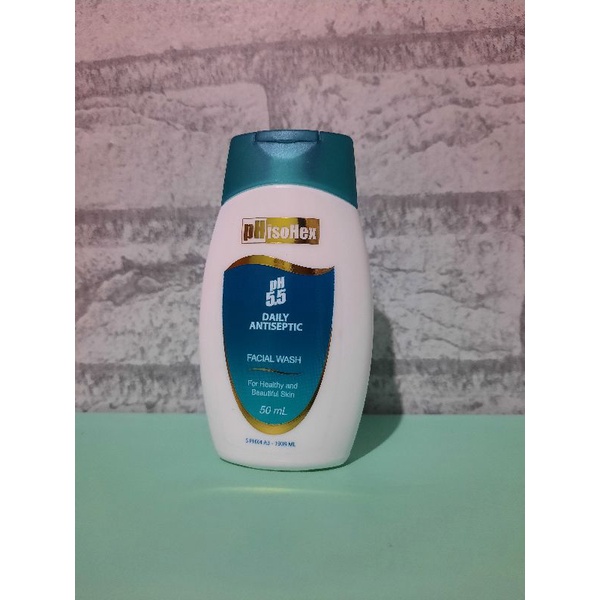 [New] Phisohex Facial Wash 50mL – Sabun Wajah Antiseptik dengan pH 5.5