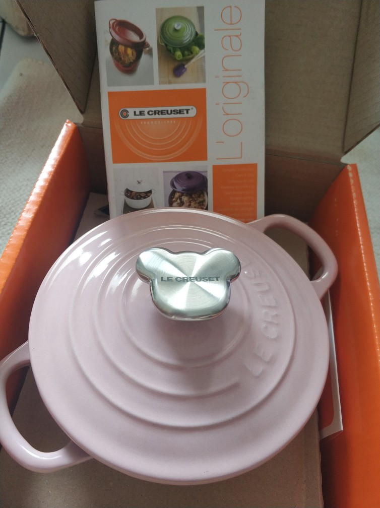 【le Creuset】round Casserole 14cm (bear) - Chiffon Pink