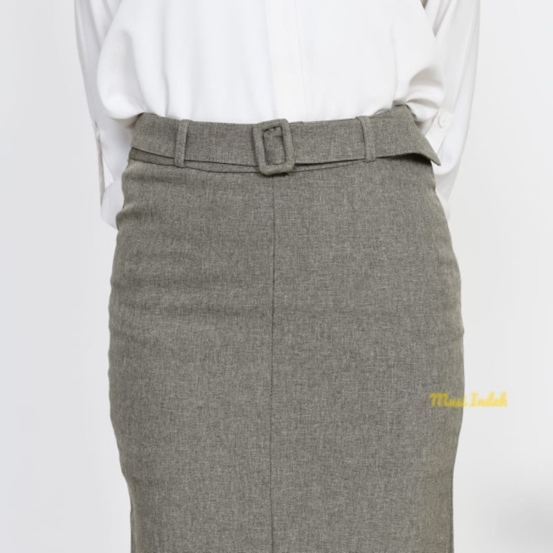 Rok Span Pendek Hitam Kerja Kantor Bahan Formal 3/4