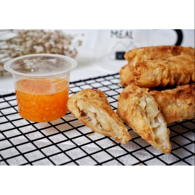 

Lumpia Singkong FunCrisp | Frozen | Kirim Luar Kota Tetap Renyah | Inc Sambal