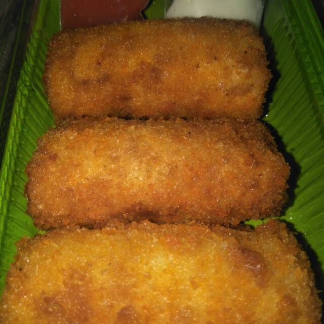 

Risoles kornet, telor, keju