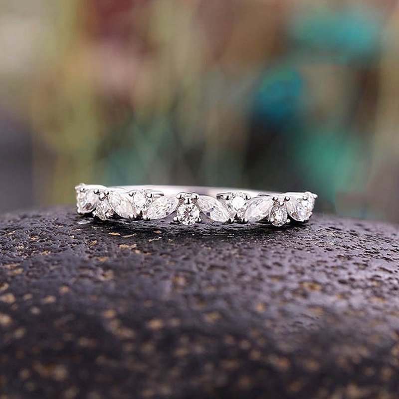 Cincin Jari Warna Silver Hias Batu CZ Untuk Wanita