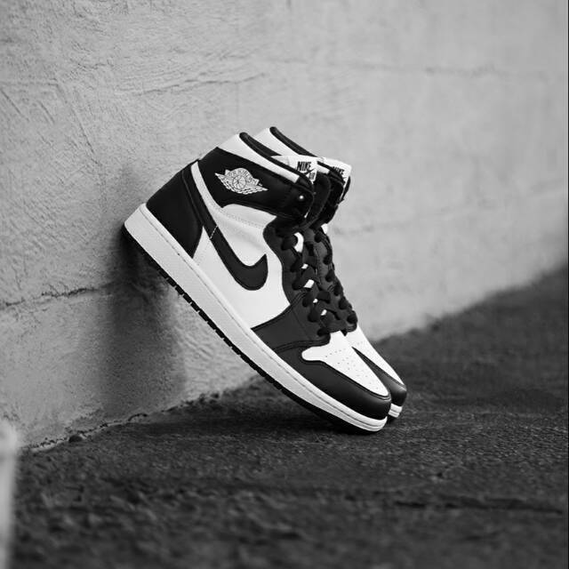 nike air jordan 1 retro high black