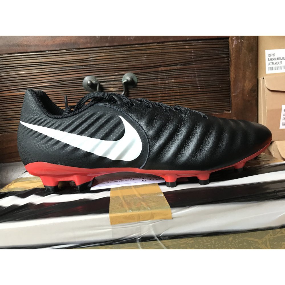 Sepatu Sepakbola Nike Tiempo LegendX 7 Black Original