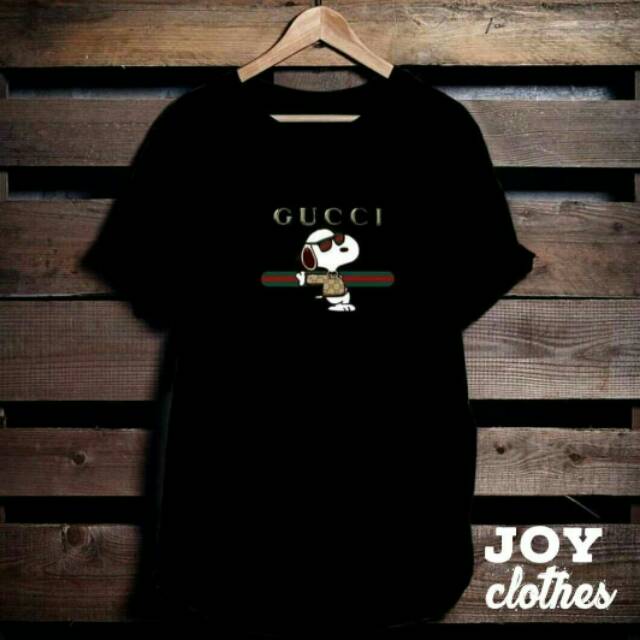 GuccIIIi snoopy BLACK TSHIRT
