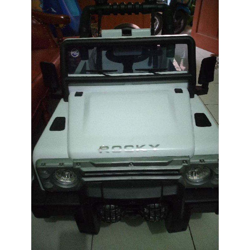 

MobilRockyMobilMainanAnak