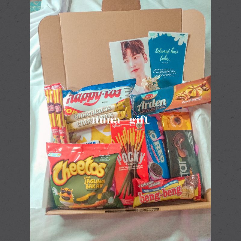 

SNACK BOX | SNACK GIFT BOX | SNACK HAMPERS | SNACK MURAH | HADIAH ULANG TAHUN | GIFT BOX MURAH