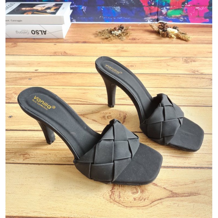 ABBUSHOES  Us 99 haig hell  ketupat 9cm