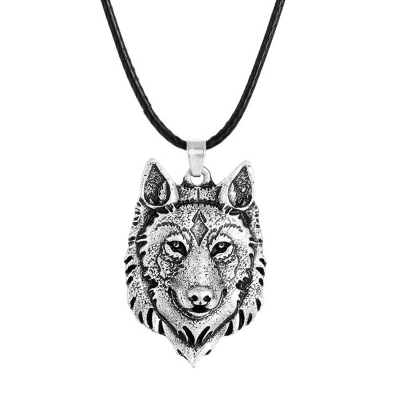 Kalung Liontin Pola Serigala Pria / Aksesoris Perhiasan Fashion Punk