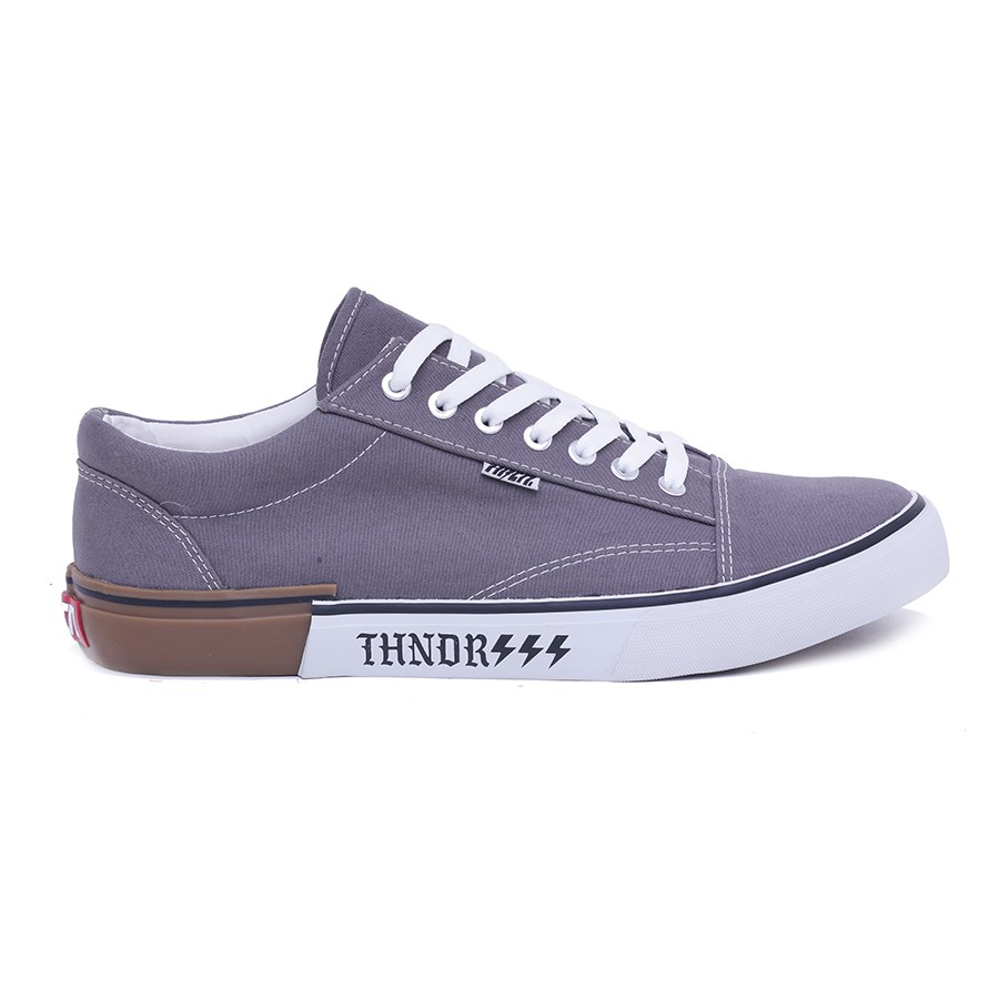 sepatu sneakers cowok,sepatu sneaker pria,sepatu cowok distro H 5681