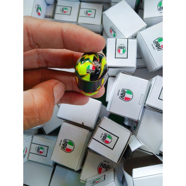 miniatur helm Rossi 2003 skala 1:12