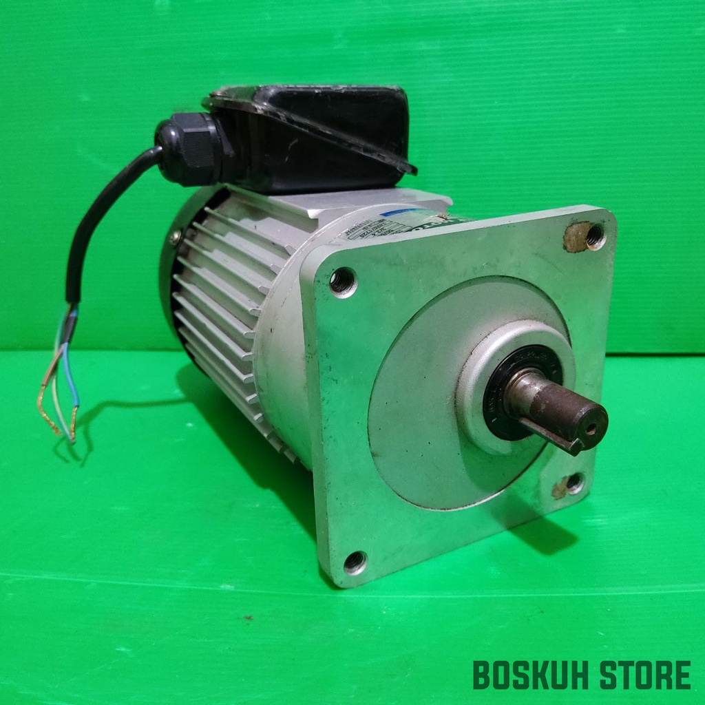 DINAMO AC GEARBOX 200W 220V RATIO 1:18 1 PHASE