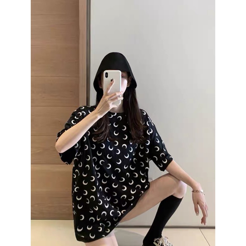 Oversize Tee Tshirt Model Longgar Untuk Wanita Motif Bulan