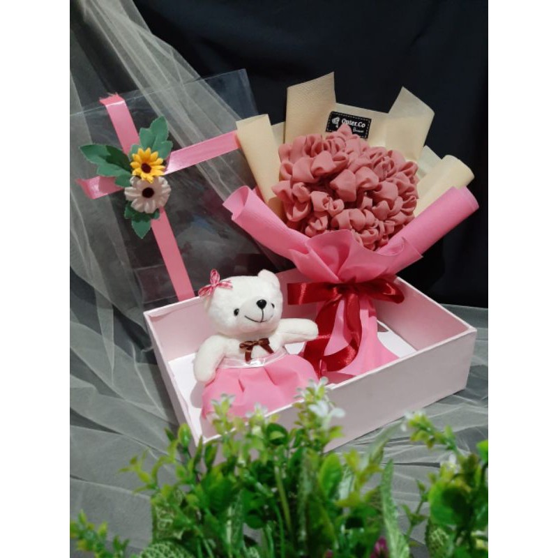 Buket Box/ Buket hijab/ Buket bunga/ Buket flanel