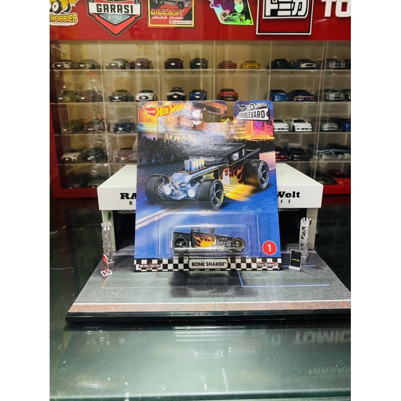Hotwheels Boulevard A Bone Shaker Japan Sticker Card