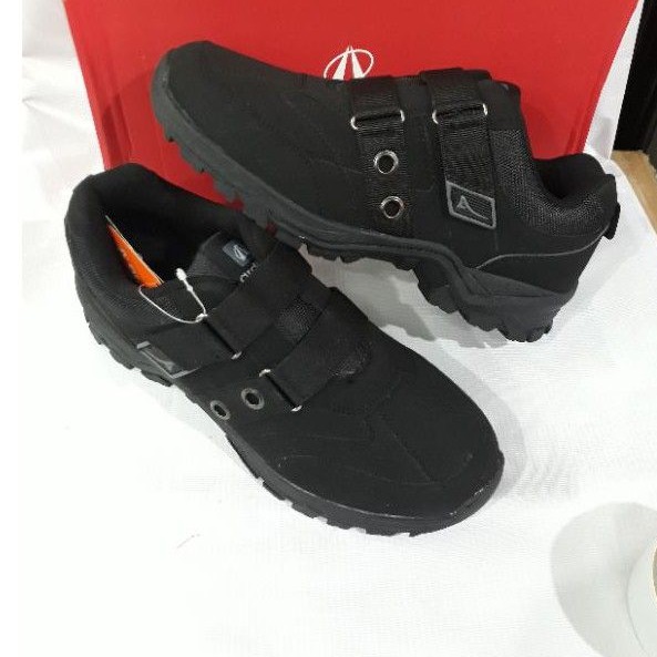 sepatu gunung hitam Ardiles original villabassa sepatu outdoor