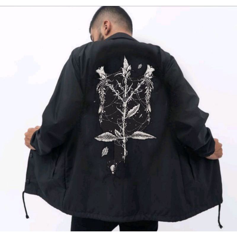 Jaket Coach Maternal Disaster Throns Black