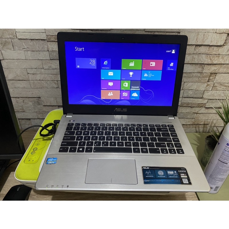 laptop asus i3 2nd seperti baru