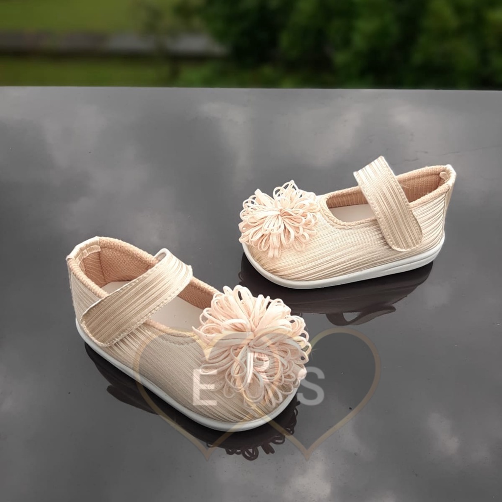 TOKOERS A02 Sepatu Pesta Anak Perempuan Bunyi Cit Cit Umur 1 2 3 tahun - Pita bunga