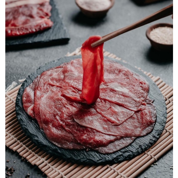 

Bundling Beef Slice Aust Low Fat 500gr + Wagyu Saikoro Cubes 500gr