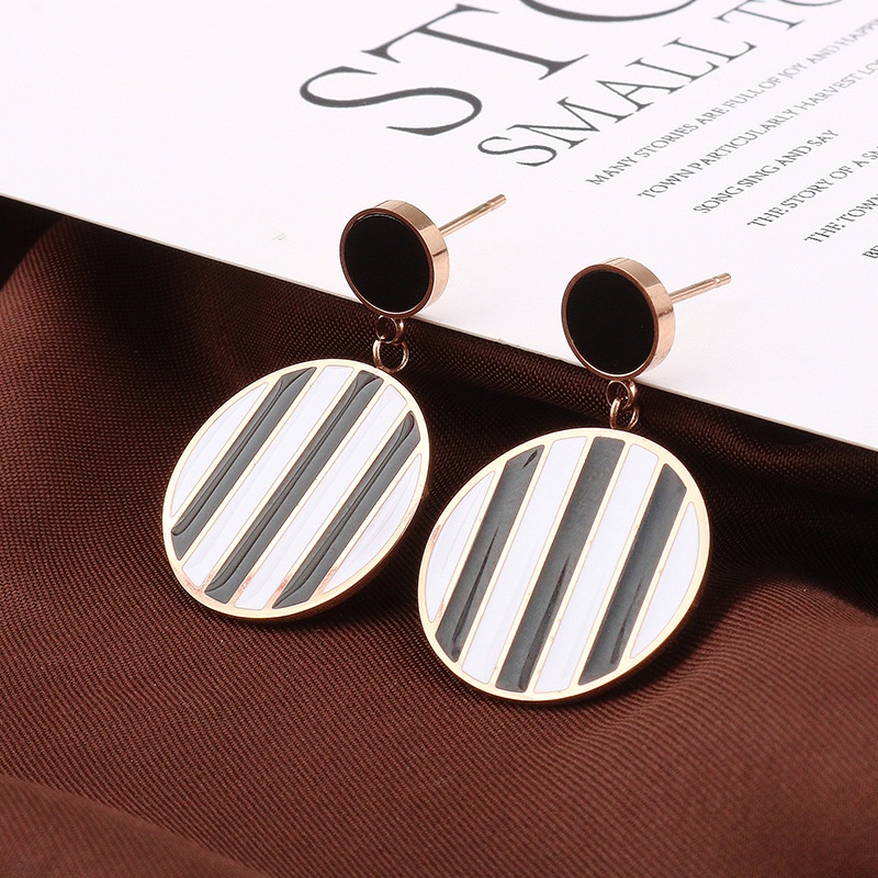 Anting juntai bulat zebra titanium anti karat korea fashion - ercassia