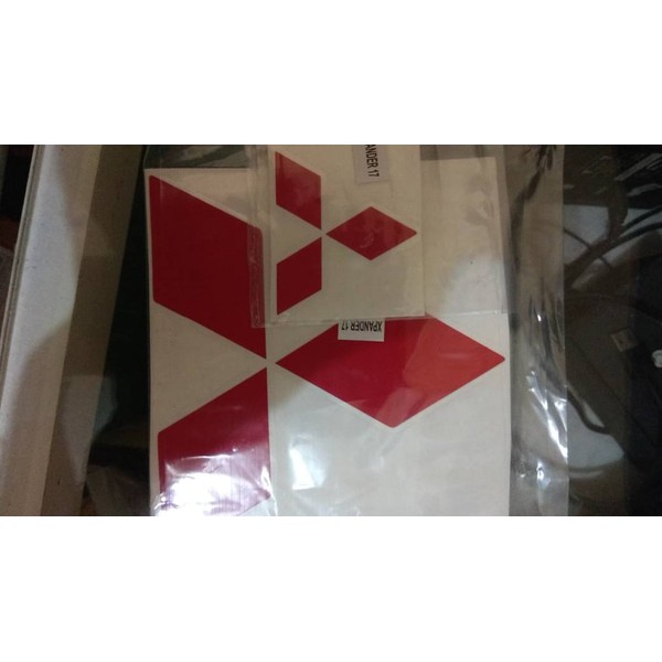 Stiker Logo Mitsubishi Xpander Merah Depan Belakang stir mobil