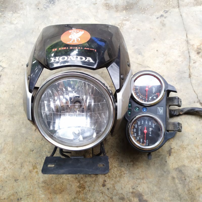Headlamp Lampu Tiger Revo Barong 2013 original