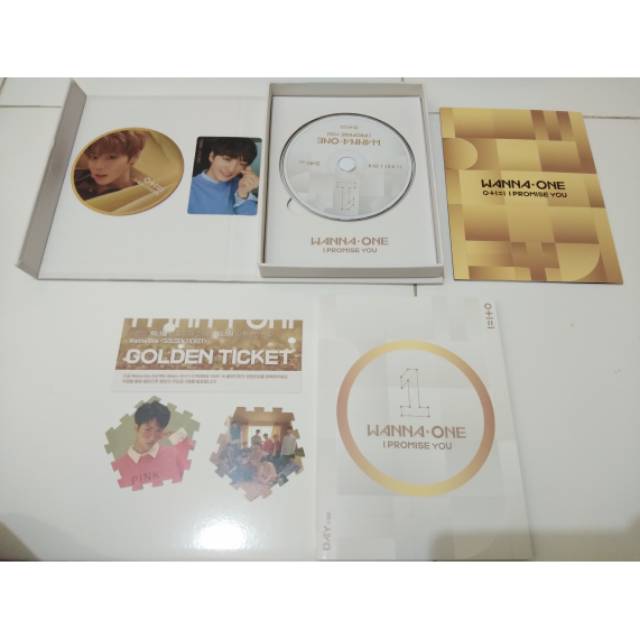 POSTER + ALBUM WANNAONE I PROMISE U (IPU) DAY VERSE ( JIHOON - GUANLIN - JISUNG )